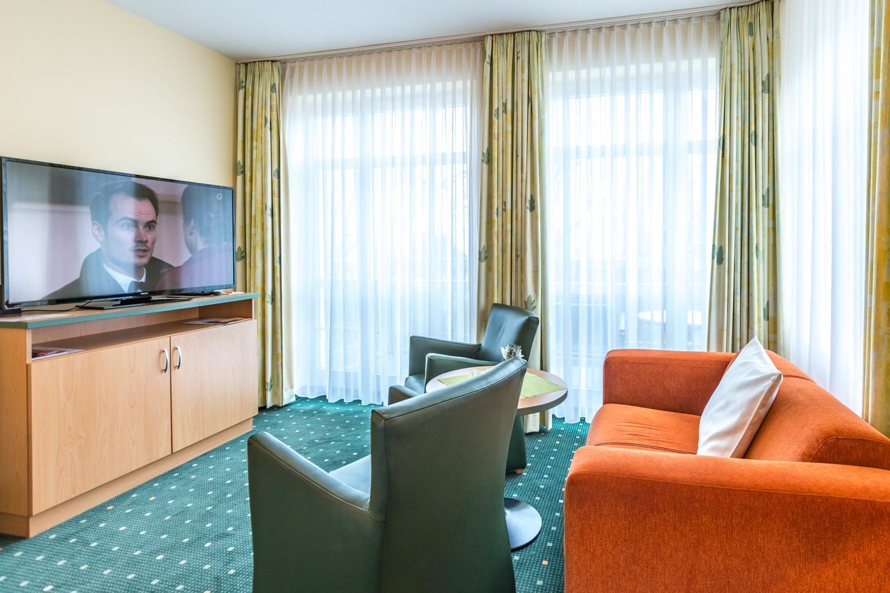 Am Weststrand Aparthotel Kuehlungsborn Exterior photo